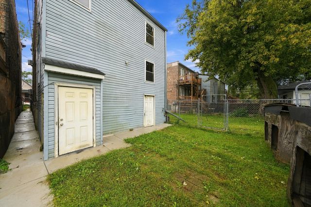 3912 W Fillmore Street, Chicago, IL 60624