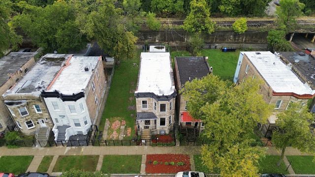 3912 W Fillmore Street, Chicago, IL 60624