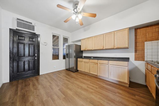 3912 W Fillmore Street, Chicago, IL 60624