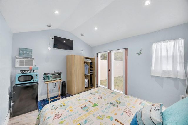 2952 CARRIAGE DRIVE, South Daytona, FL 32119