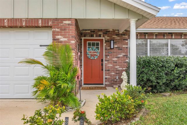 2952 CARRIAGE DRIVE, South Daytona, FL 32119