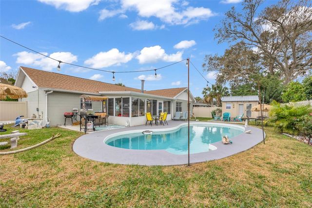 2952 CARRIAGE DRIVE, South Daytona, FL 32119