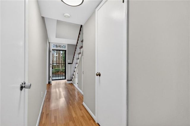 6520 Roswell Road 48, Sandy Springs, GA 30328