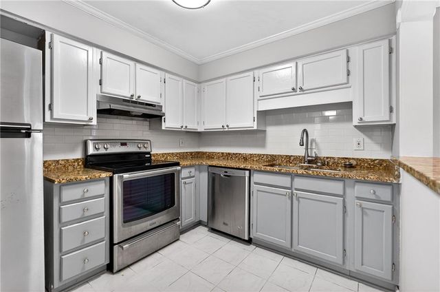 6520 Roswell Road 48, Sandy Springs, GA 30328