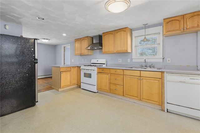 131 Blackamore Avenue, Cranston, RI 02910