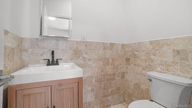 3412 Hunter Avenue, Bronx, NY 10475