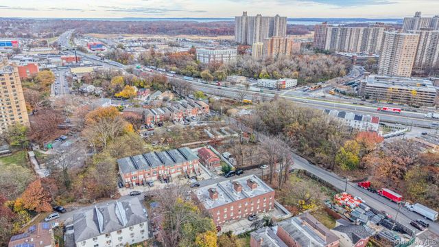 3412 Hunter Avenue, Bronx, NY 10475