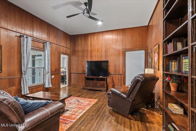 9142 Railroad Avenue, Olive Branch, MS 38654