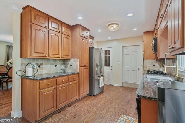 1777 E Gate Trail, Stone Mountain, GA 30087
