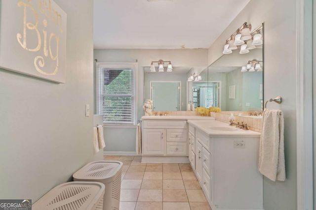 1777 E Gate Trail, Stone Mountain, GA 30087