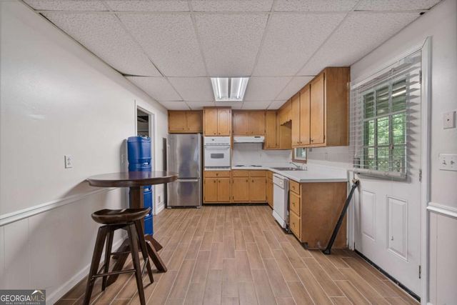 1777 E Gate Trail, Stone Mountain, GA 30087