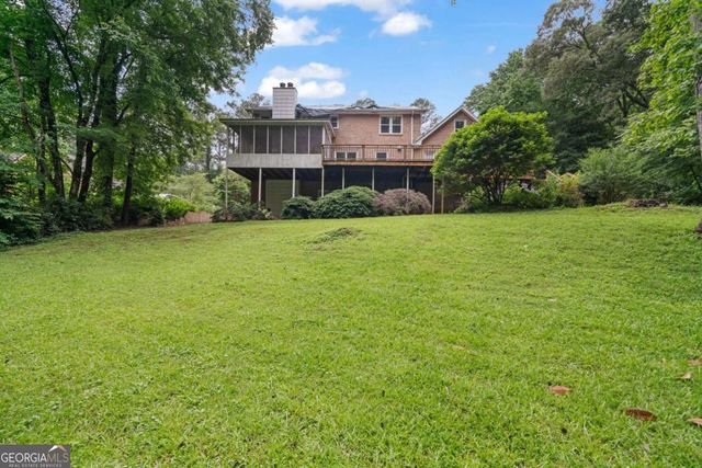 1777 E Gate Trail, Stone Mountain, GA 30087