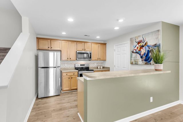 9126 Maple Grove Drive, Summerville, SC 29485