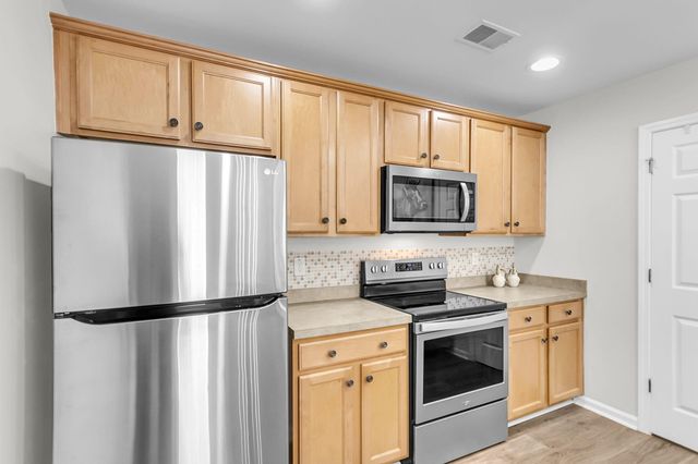 9126 Maple Grove Drive, Summerville, SC 29485
