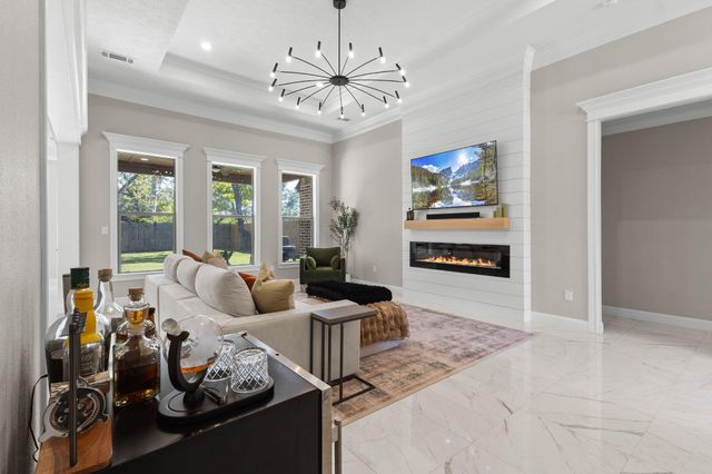 245 W Caldwood Drive, Beaumont, TX 77707