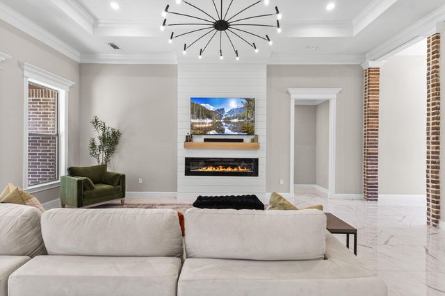 245 W Caldwood Drive, Beaumont, TX 77707