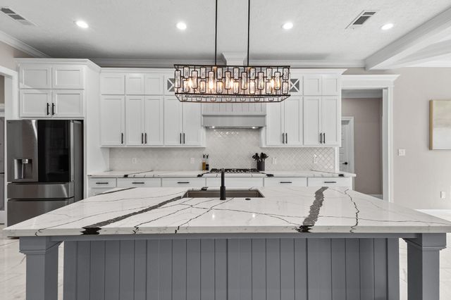 245 W Caldwood Drive, Beaumont, TX 77707