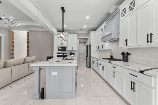 245 W Caldwood Drive, Beaumont, TX 77707