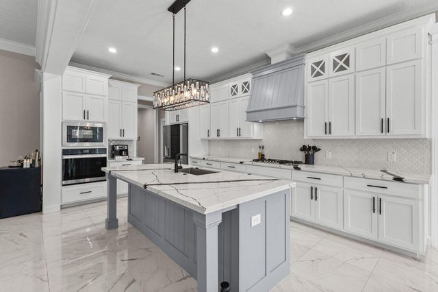 245 W Caldwood Drive, Beaumont, TX 77707