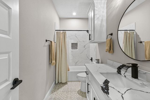 245 W Caldwood Drive, Beaumont, TX 77707