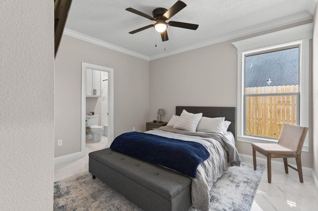 245 W Caldwood Drive, Beaumont, TX 77707