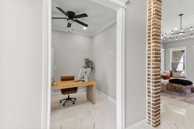 245 W Caldwood Drive, Beaumont, TX 77707