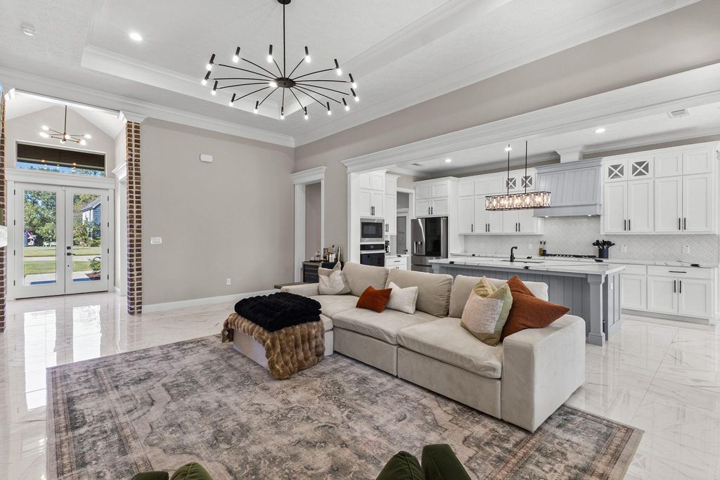 245 W Caldwood Drive, Beaumont, TX 77707