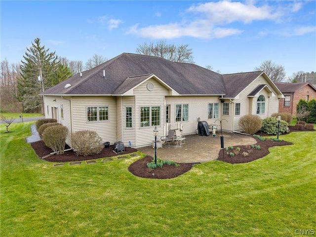1239 Bell Dr, Cortlandville, NY 13045