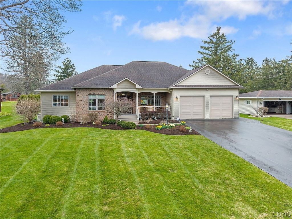 1239 Bell Dr, Cortlandville, NY 13045