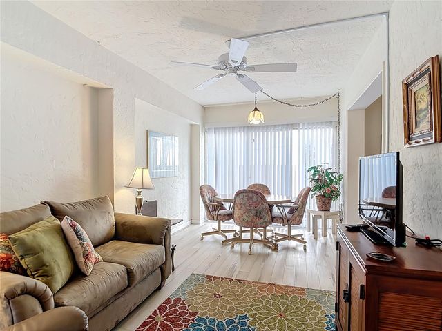 200 PARK BOULEVARD N 103, Venice, FL 34285