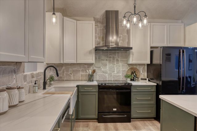 4904 N Darin Rd, Otis Orchards, WA 99027