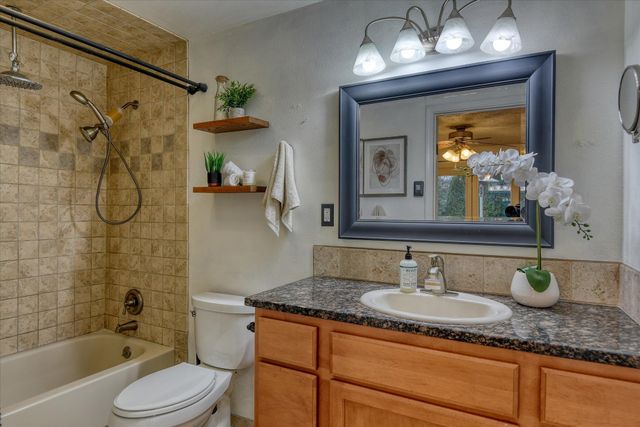 4904 N Darin Rd, Otis Orchards, WA 99027