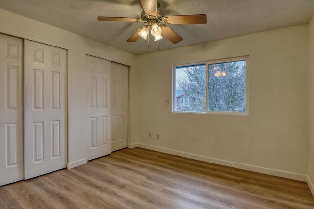 4904 N Darin Rd, Otis Orchards, WA 99027