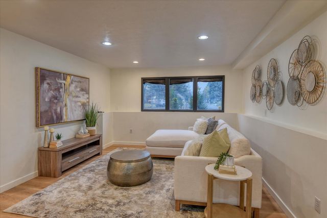 4904 N Darin Rd, Otis Orchards, WA 99027