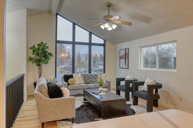 4904 N Darin Rd, Otis Orchards, WA 99027