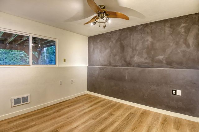 4904 N Darin Rd, Otis Orchards, WA 99027