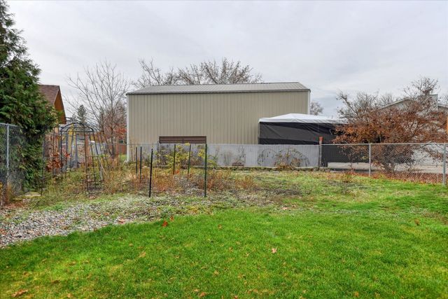 4904 N Darin Rd, Otis Orchards, WA 99027