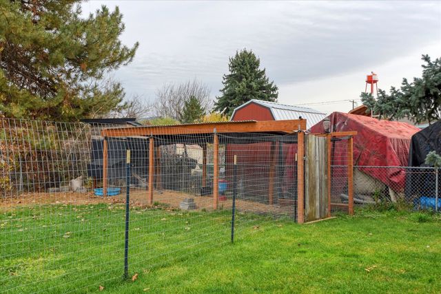 4904 N Darin Rd, Otis Orchards, WA 99027