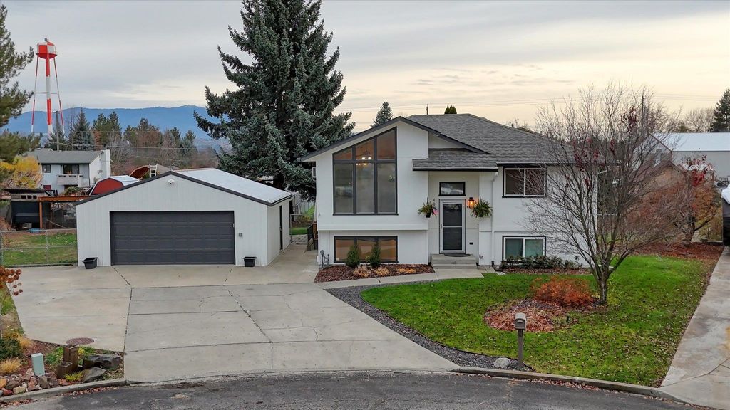 4904 N Darin Rd, Otis Orchards, WA 99027