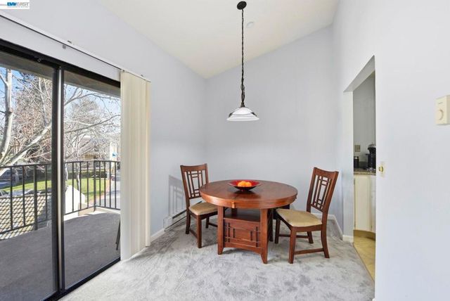 39490 Albany Cmn X, Fremont, CA 94538