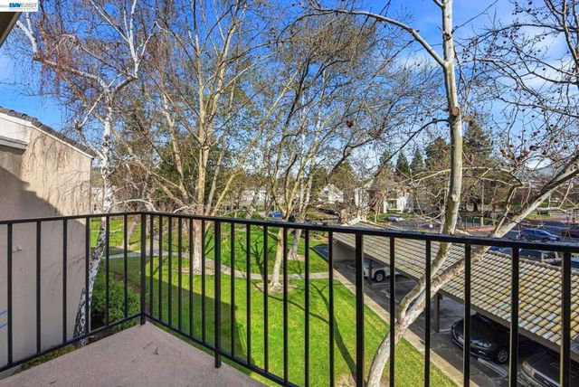 39490 Albany Cmn X, Fremont, CA 94538