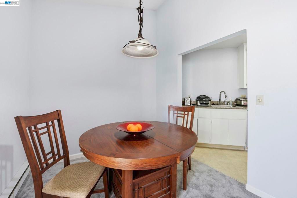 Image 11 of property listing at 39490 39490 Albany Cmn X, Fremont, CA 94538