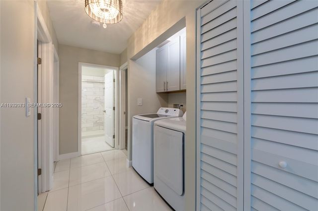 6990 NW 179th St 201-2, Hialeah, FL 33015