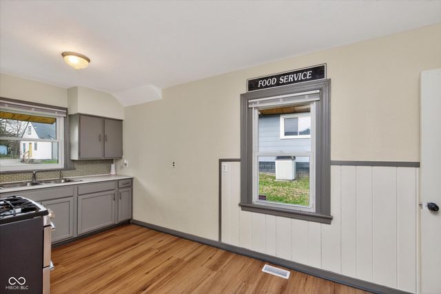 1604 W 11th Street, Anderson, IN 46016