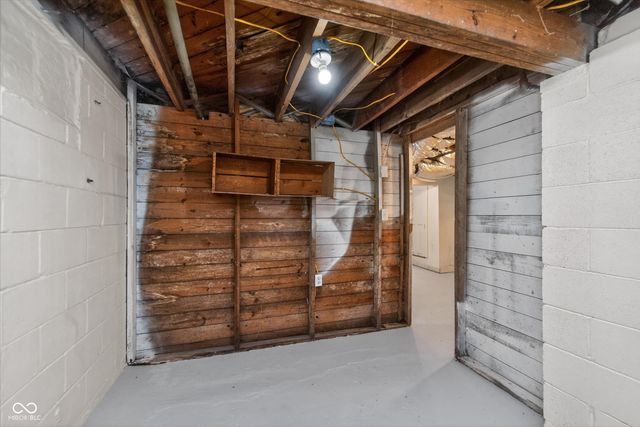 1604 W 11th Street, Anderson, IN 46016