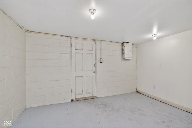 1604 W 11th Street, Anderson, IN 46016