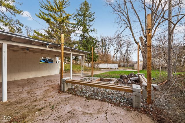 1604 W 11th Street, Anderson, IN 46016