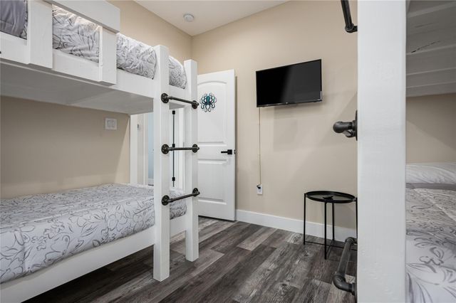 924 Melody Lane, Crystal Beach, TX 77650