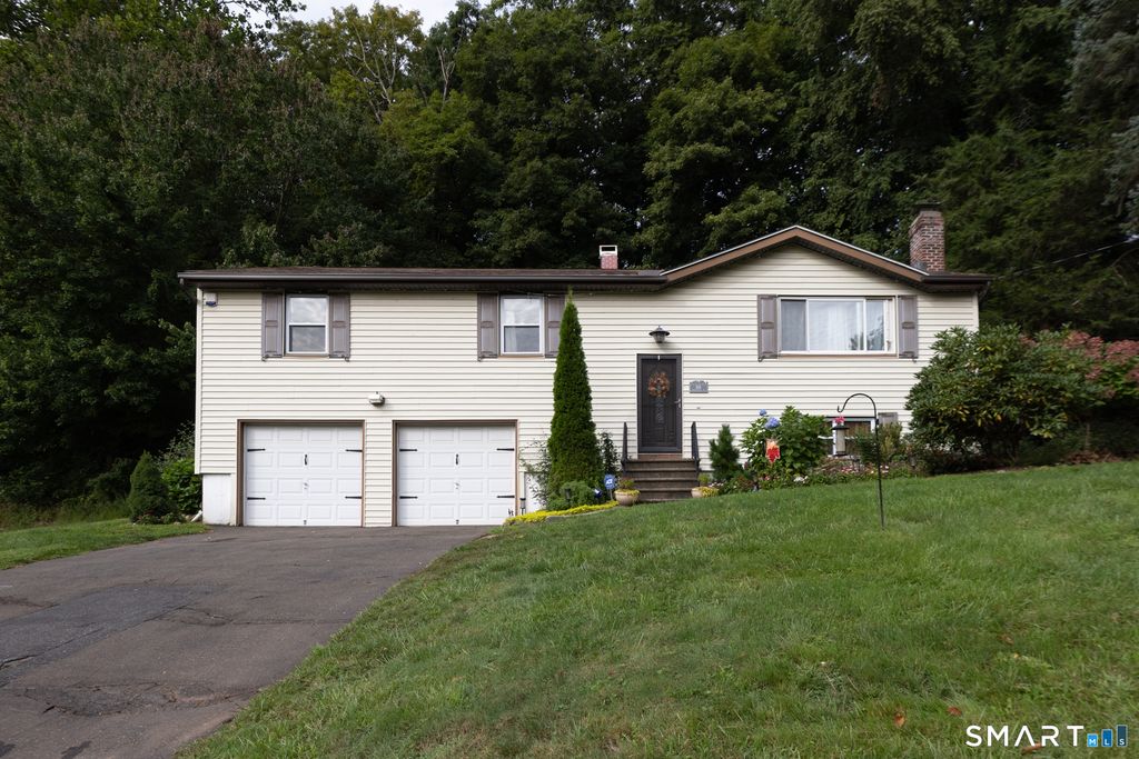 306 Wintergreen Avenue, Hamden, CT 06514