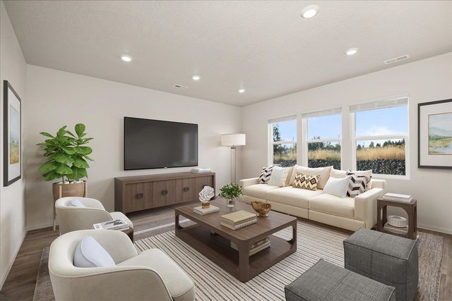 3659 S McCabe Ln, Spokane, WA 99206